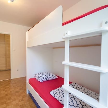 Apartment Near The Train Station 류블랴나 외부 사진