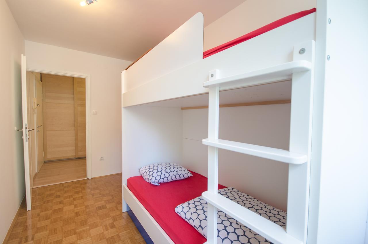 Apartment Near The Train Station 류블랴나 외부 사진
