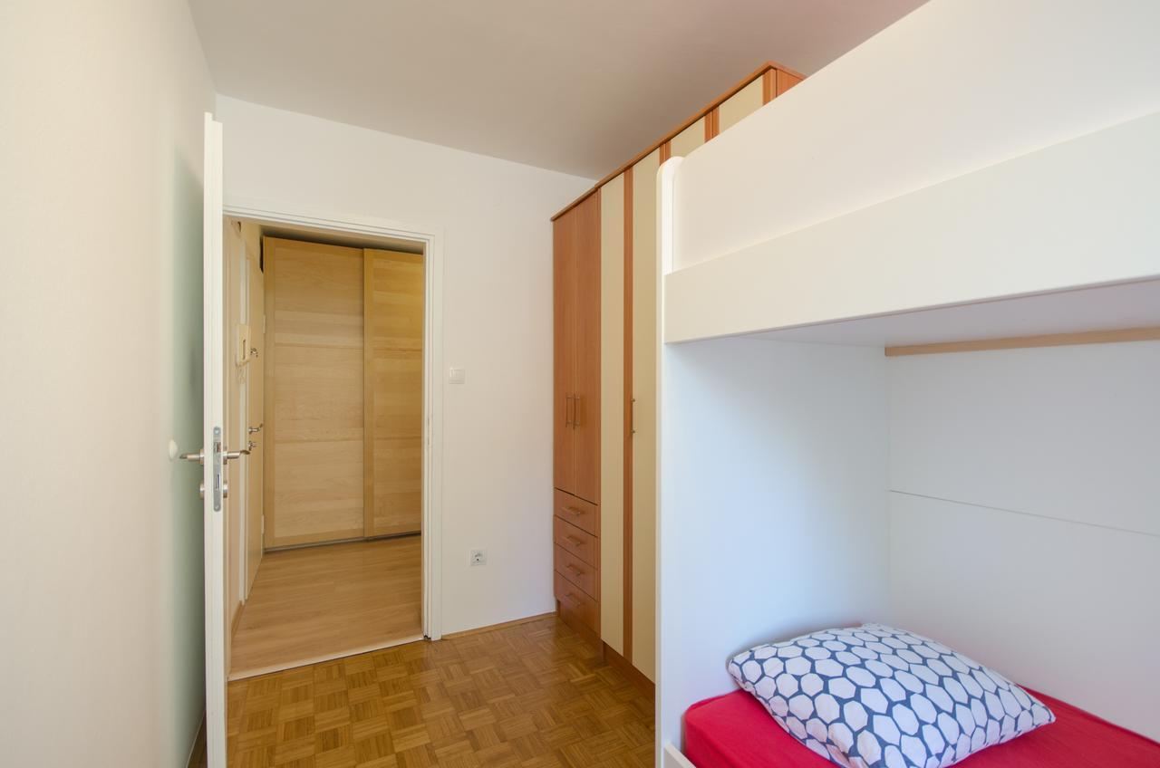 Apartment Near The Train Station 류블랴나 외부 사진
