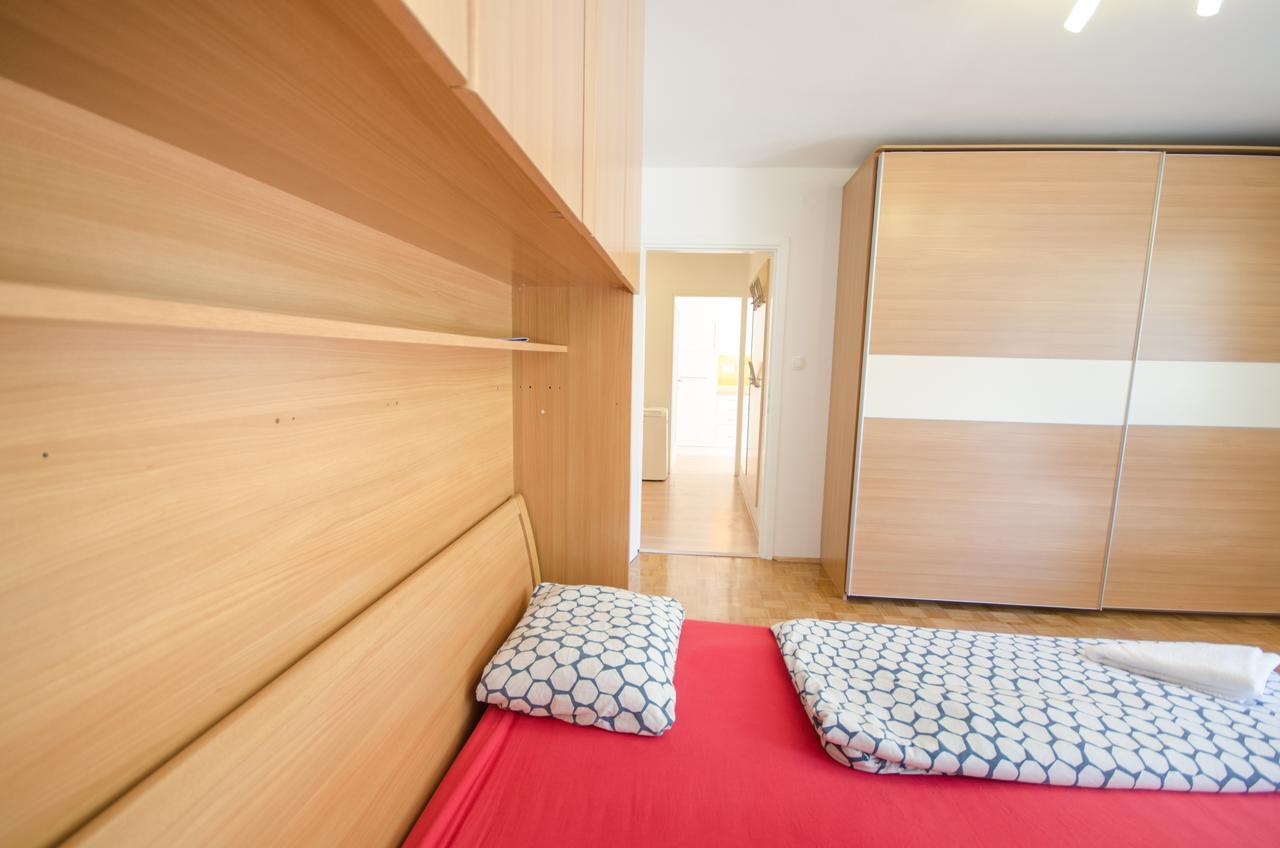 Apartment Near The Train Station 류블랴나 외부 사진