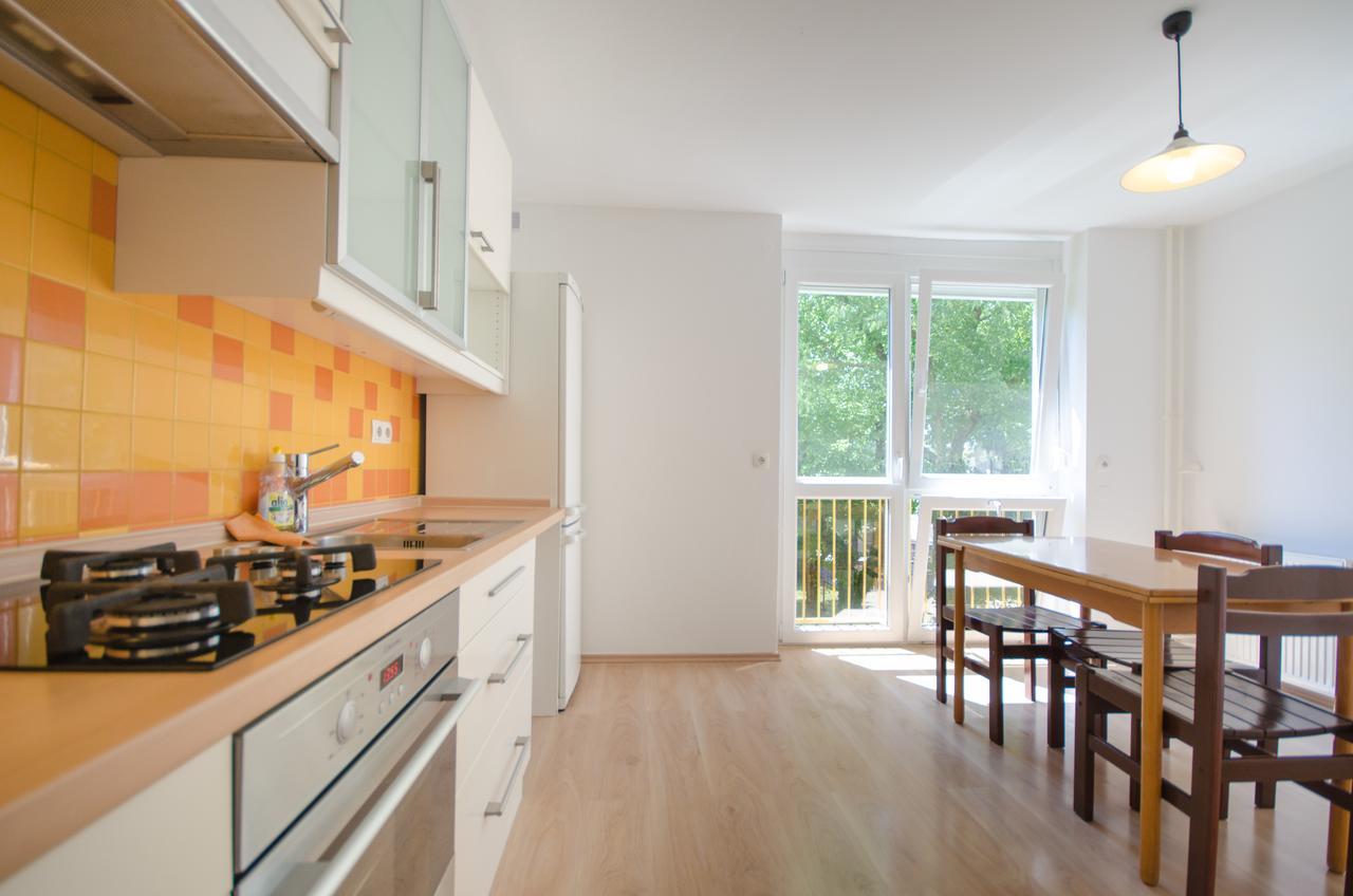 Apartment Near The Train Station 류블랴나 외부 사진