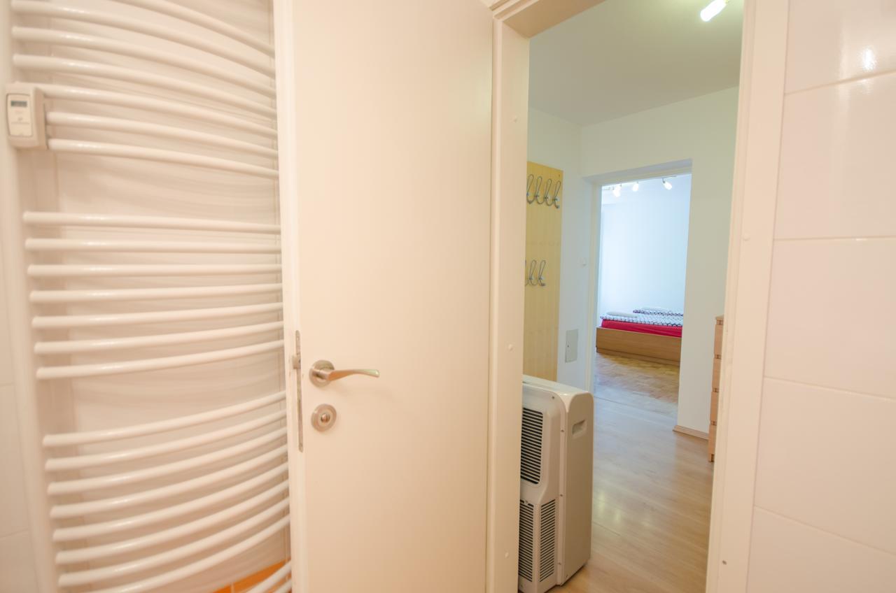 Apartment Near The Train Station 류블랴나 외부 사진