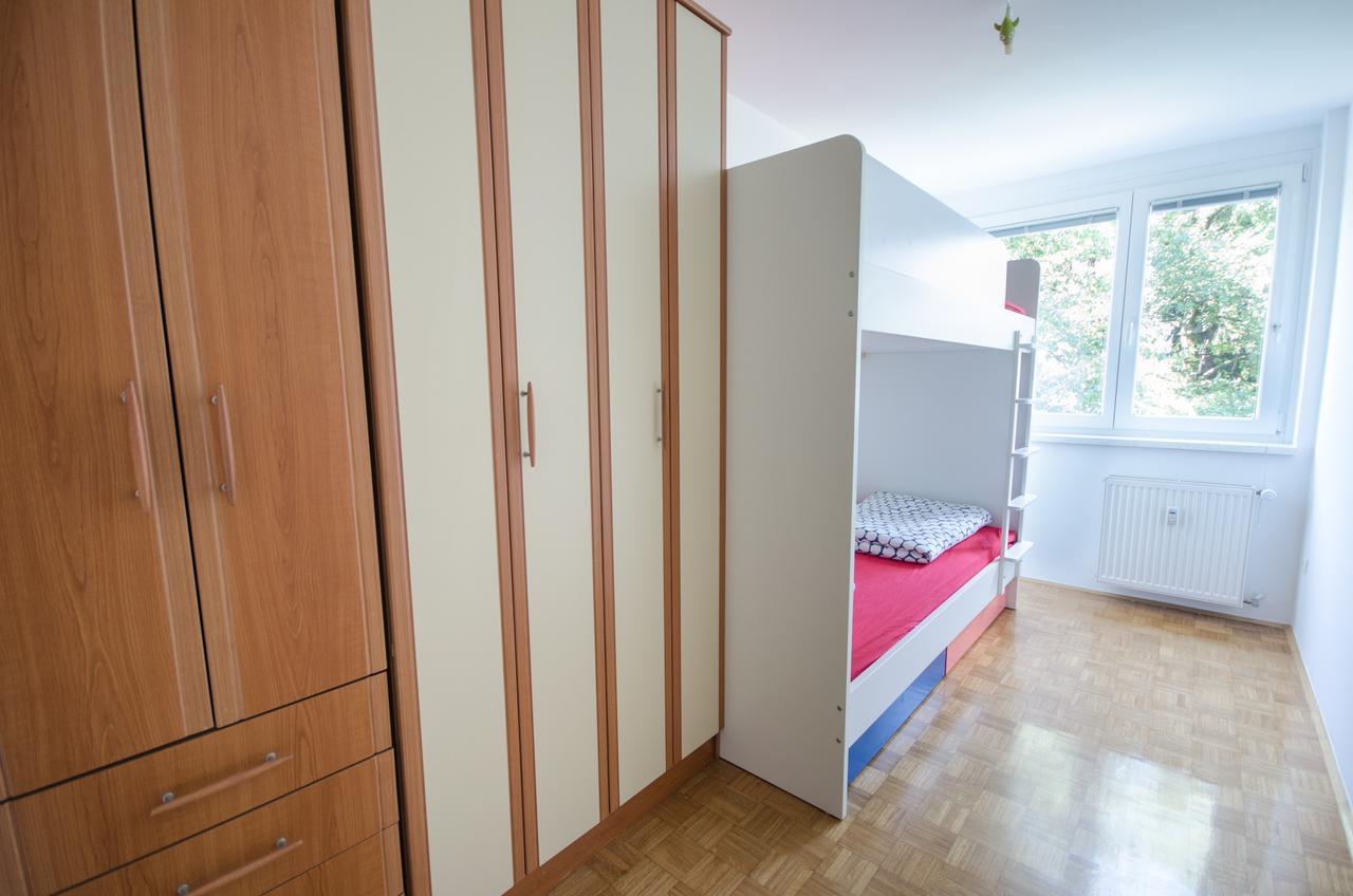 Apartment Near The Train Station 류블랴나 외부 사진