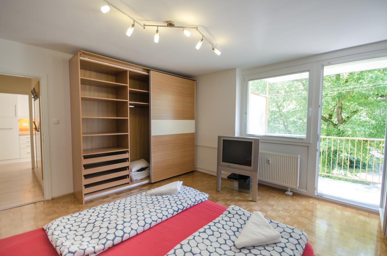 Apartment Near The Train Station 류블랴나 외부 사진